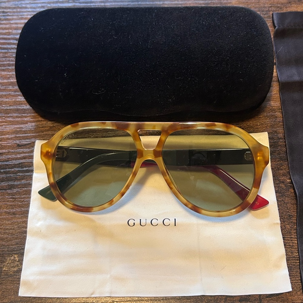 Gucci aviator sunglasses